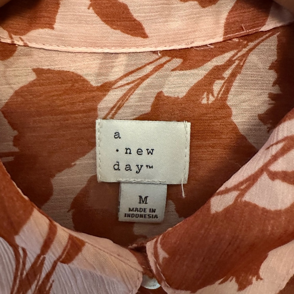 A New Day (Target) : Sheer blouse 🤎 - Picture 2 of 4